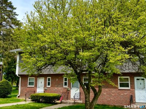Photo of 3 Camelot Drive #2, Bloomfield, CT 06002 (MLS # 24174178)