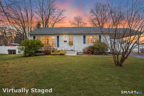 39 Perry Lane Enfield CT 06082