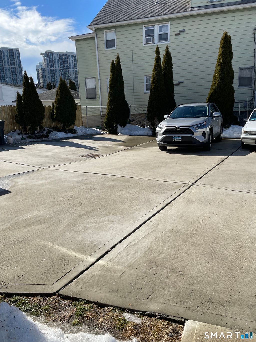 Photo of 41 Elmcroft Road, Stamford, CT 06902 (MLS # 24158009)