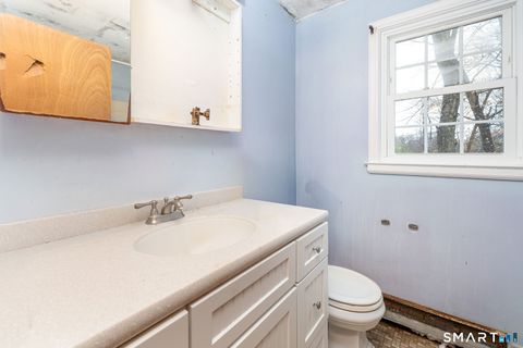 Tiny photo for 32 Forest Court N, Hamden, CT 06518 (MLS # 24146410)