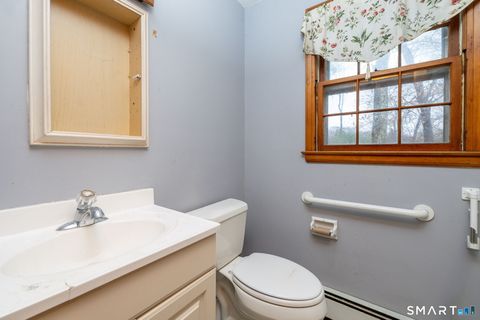 Tiny photo for 32 Forest Court N, Hamden, CT 06518 (MLS # 24146410)