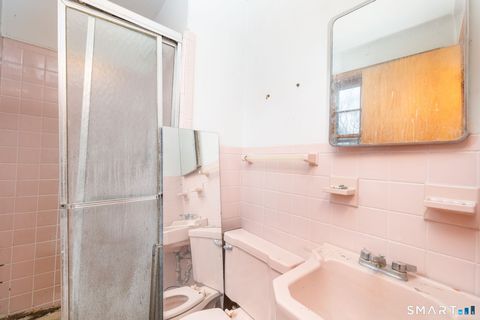 Tiny photo for 32 Forest Court N, Hamden, CT 06518 (MLS # 24146410)