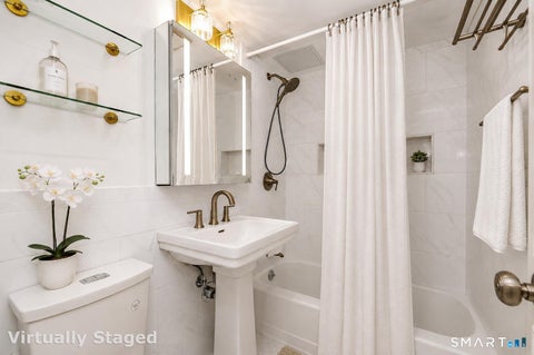 Tiny photo for 100 York Street #16E, New Haven, CT 06511 (MLS # 24215383)