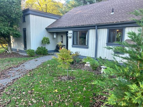 Photo of 916 Heritage VLG Vlg #A, Southbury, CT 06488 (MLS # 24133580)