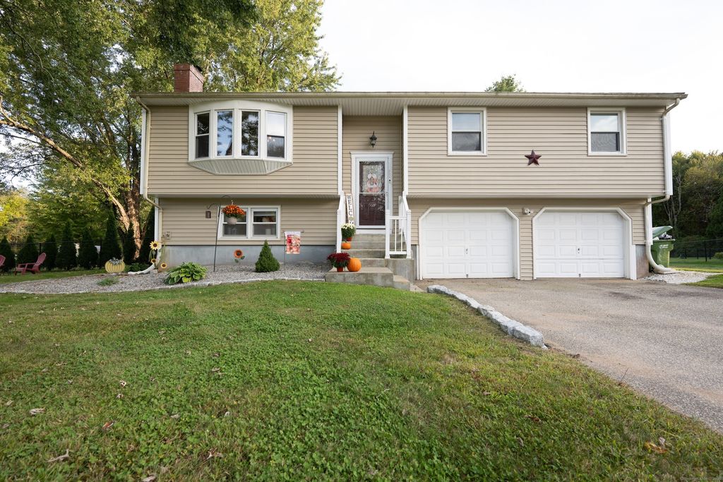 Photo of 150 London Road, Hebron, CT 06248 (MLS # 24136400)