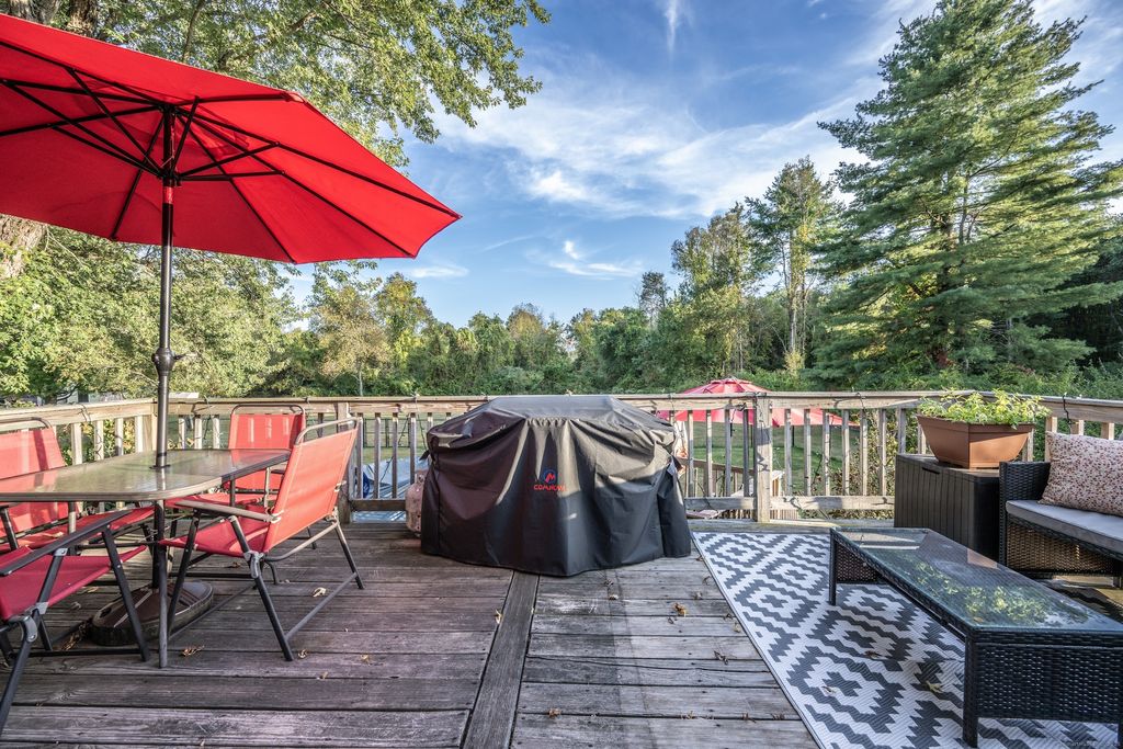 Photo of 150 London Road, Hebron, CT 06248 (MLS # 24136400)