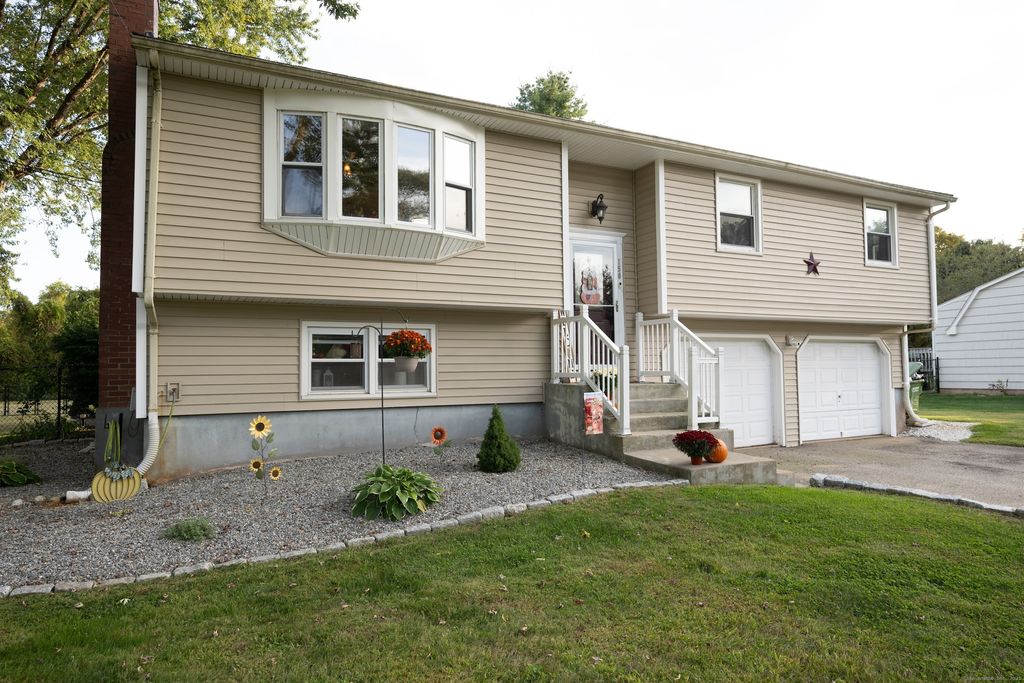 Photo of 150 London Road, Hebron, CT 06248 (MLS # 24136400)