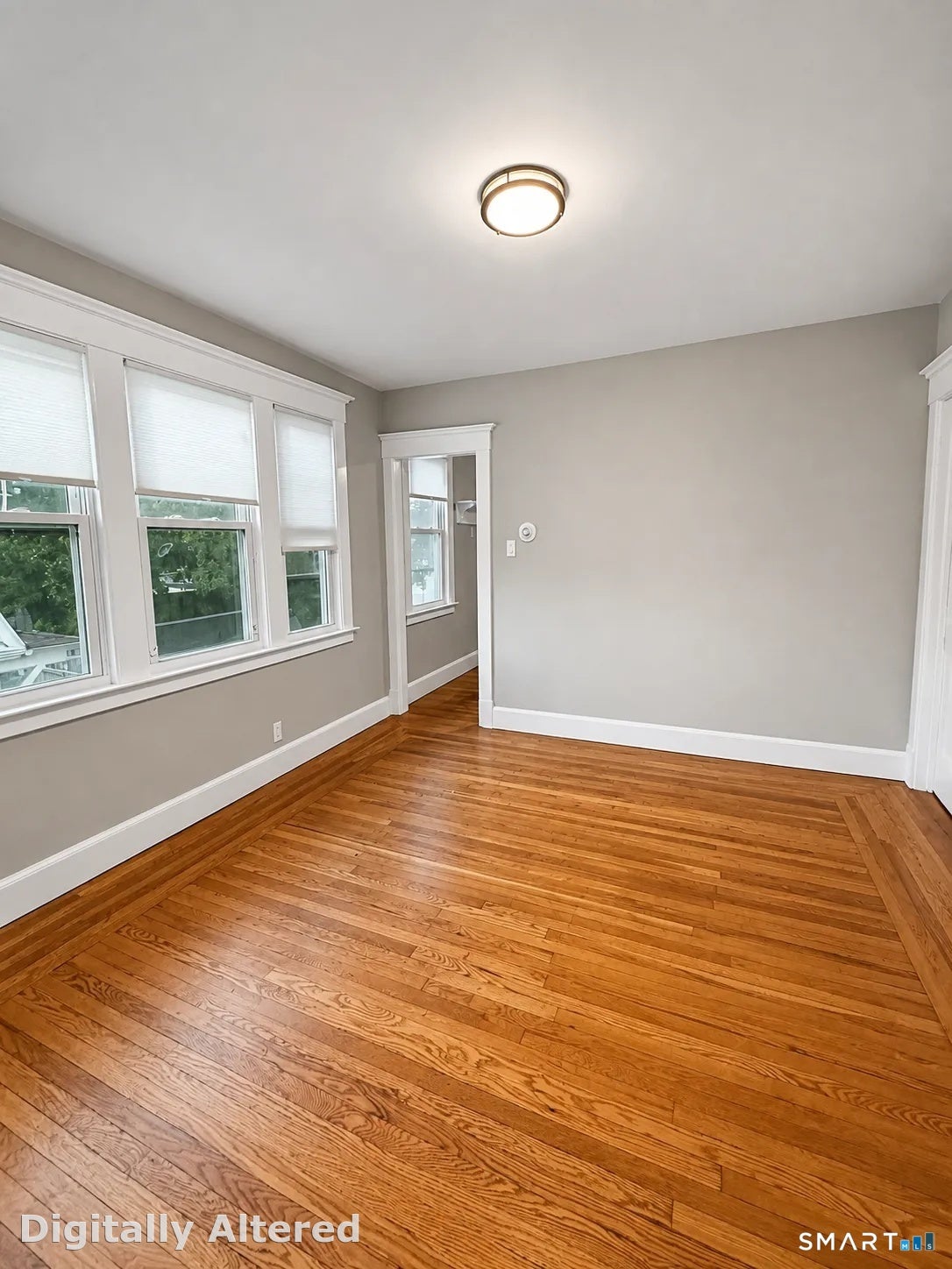 207 Helen Street 2nd Floor