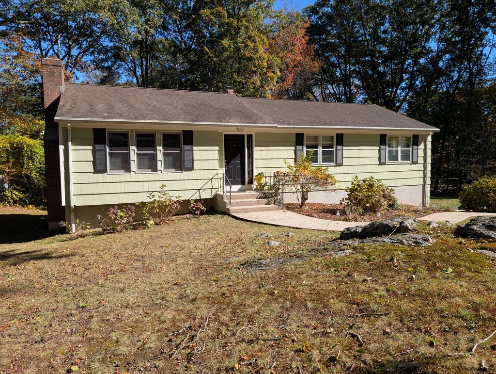 Photo of 819 Quarter Mile Road, Orange, CT 06477 (MLS # 24133503)