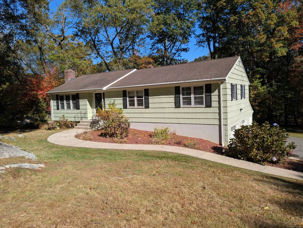 Photo of 819 Quarter Mile Road, Orange, CT 06477 (MLS # 24133503)