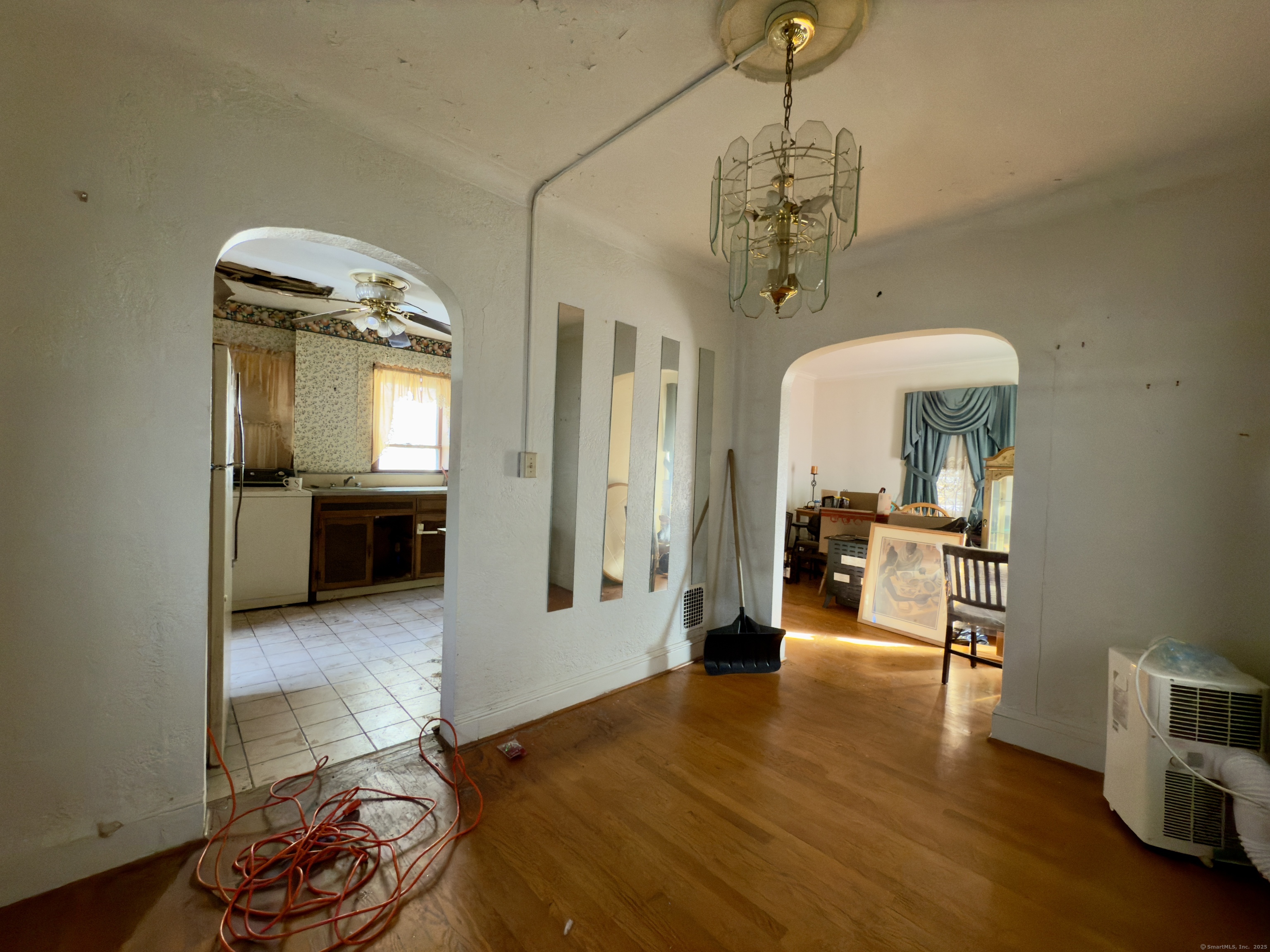 1556 Capitol Avenue, Bridgeport, Connecticut image 14