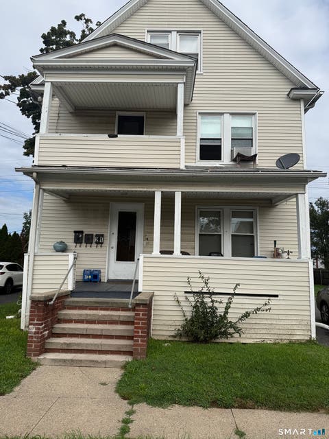 Photo of 21 Ardmore Street #2nd fl, Fairfield, CT 06824 (MLS # 24201016)