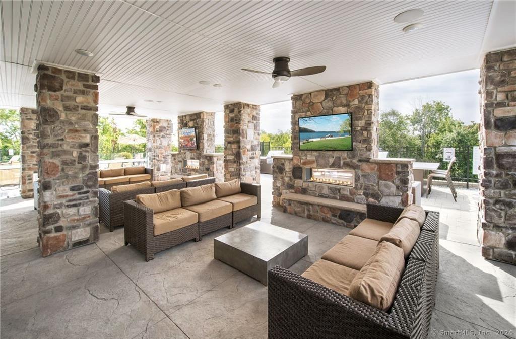 42 Brentwood Circle #42, Danbury, Connecticut image 34