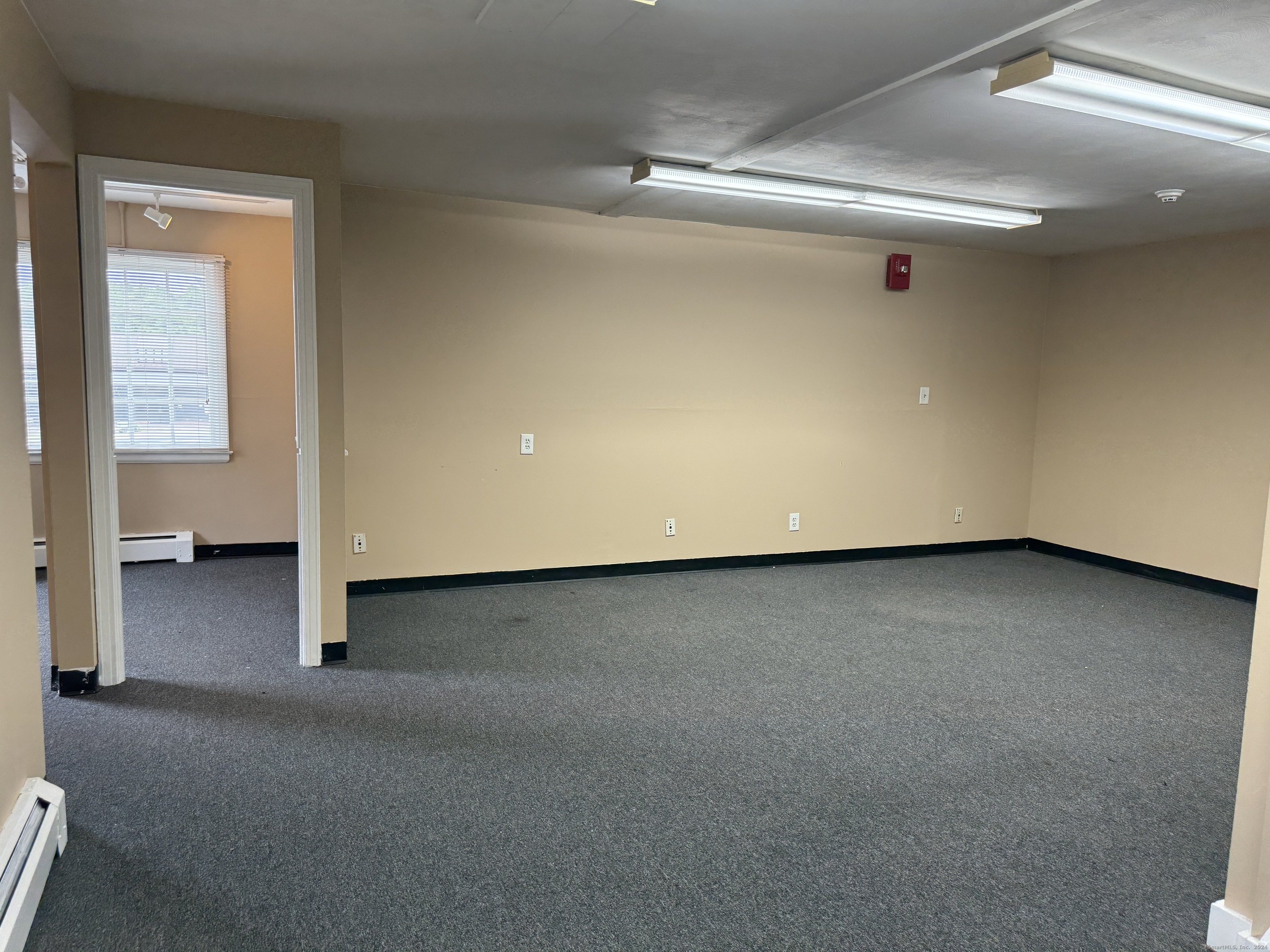 Bristol, Connecticut 06010, United States, ,Residential,Active,121439