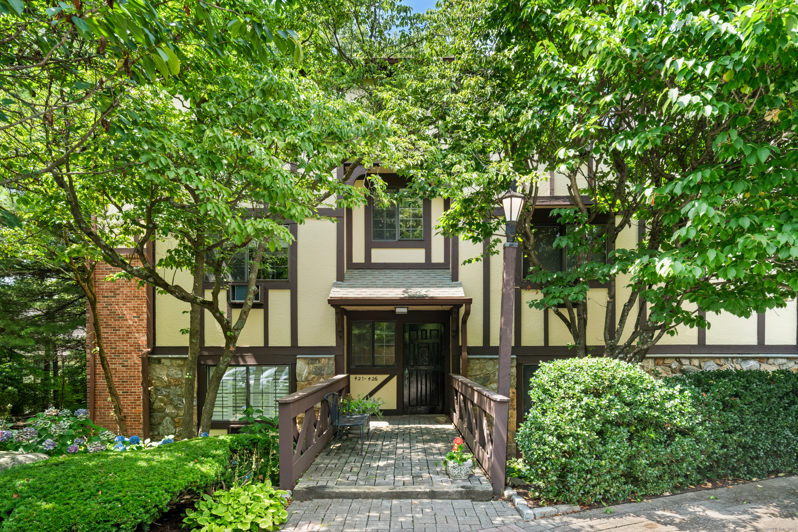 50 Aiken Street APT 425