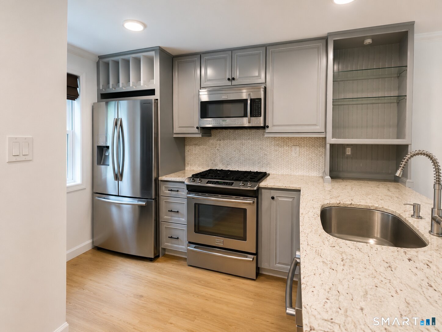 10 Evergreen Place 10