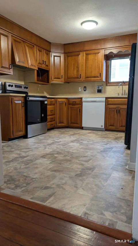 Tiny photo for 2 Broadway Terrace, Norwich, CT 06360 (MLS # 24167254)