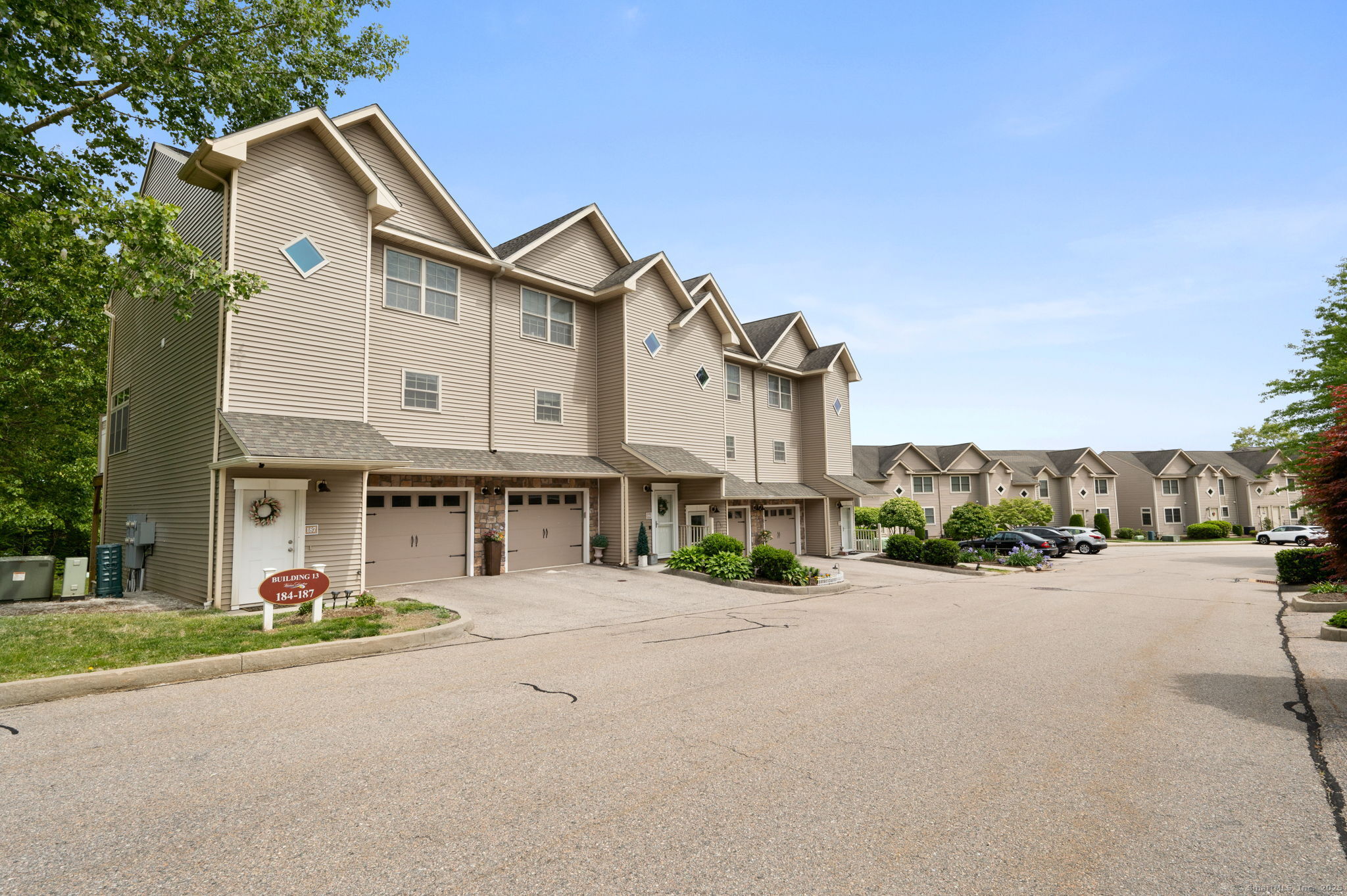 Photo 1 of Scotch Cap Road 187, Waterford, Connecticut, $399,900, Web #: 24098618
