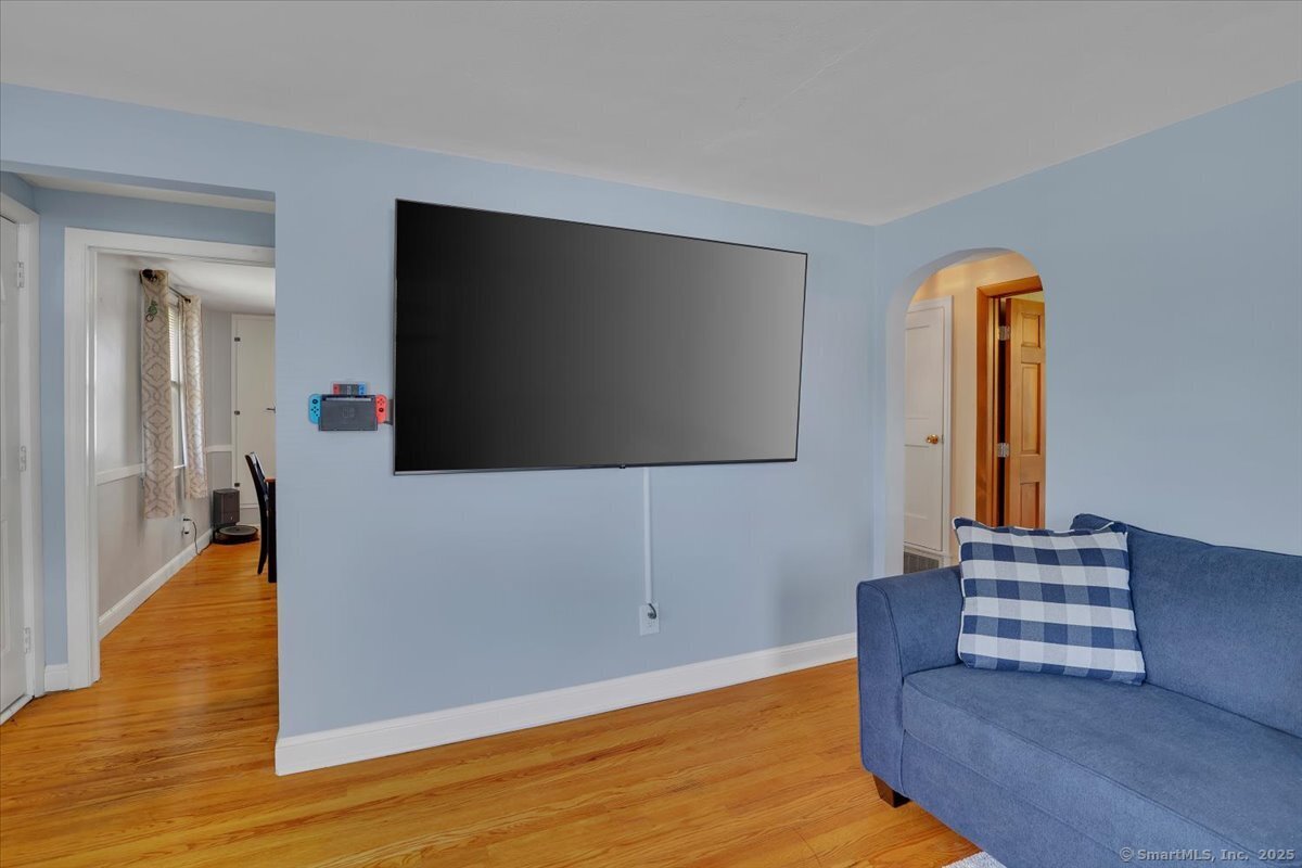32 Whitney Road, Manchester, Connecticut image 6