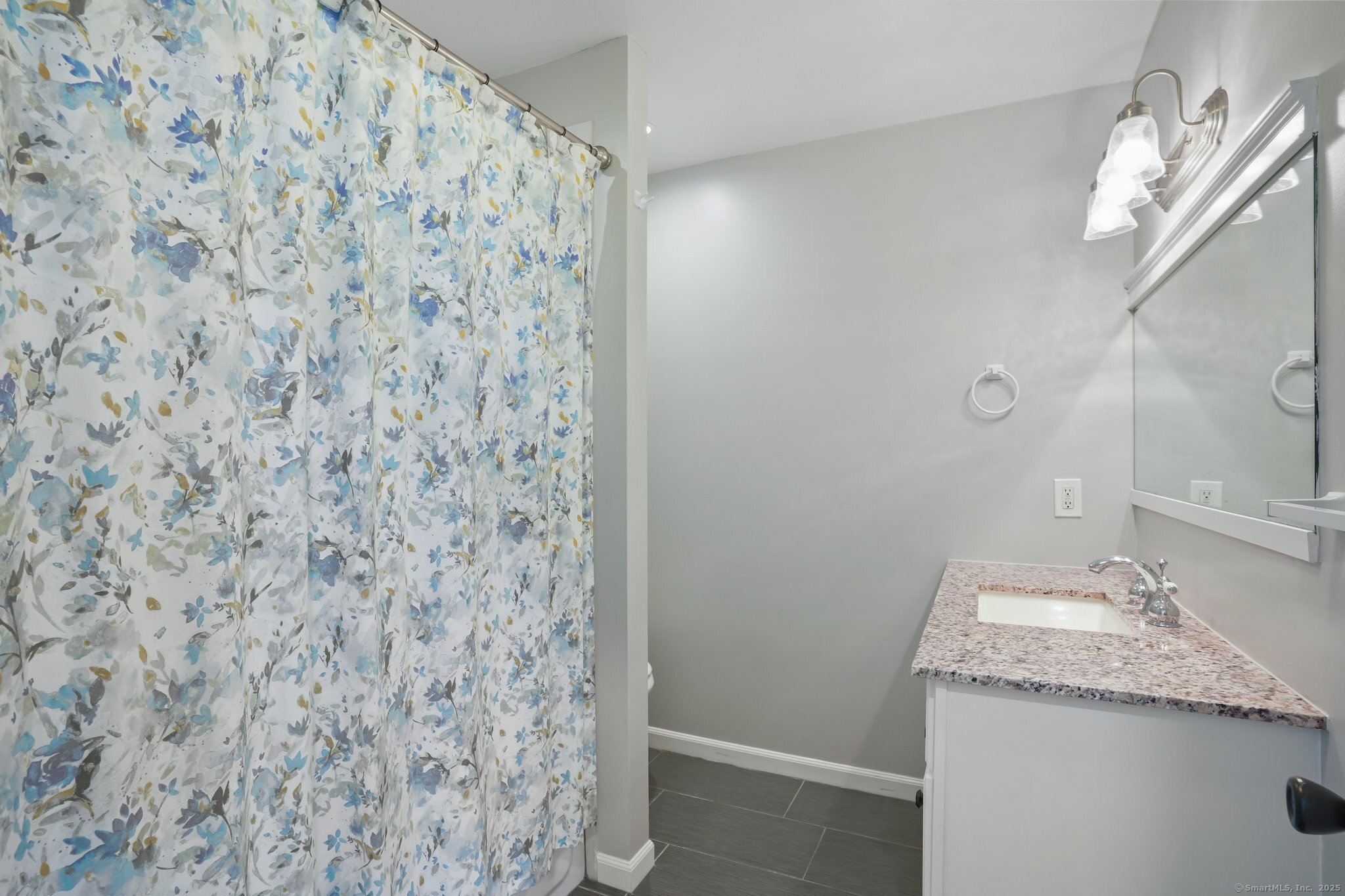 12 Willowledge Circle, Waterbury, Connecticut image 20