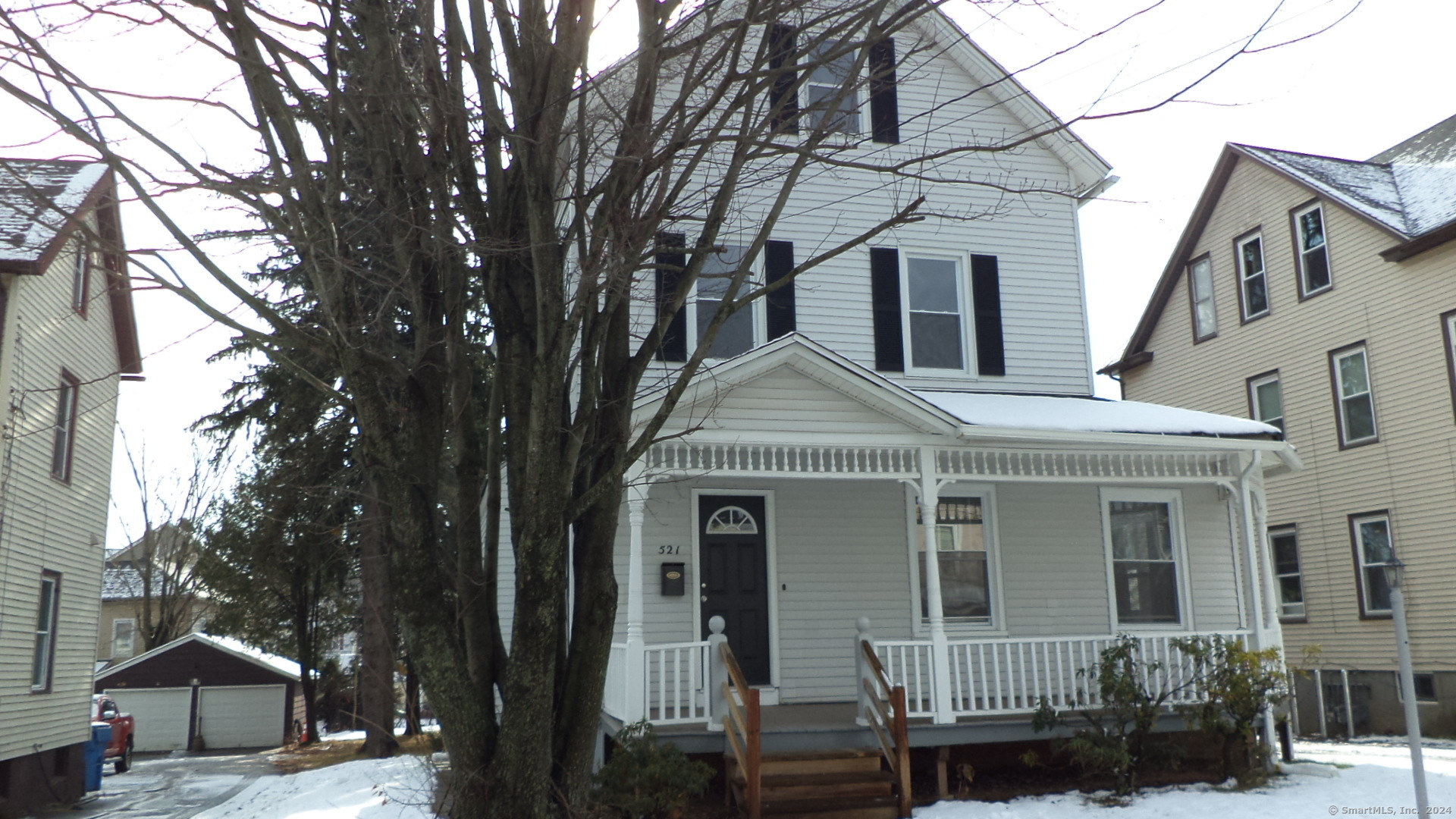 521 Church Street, New Britain, Connecticut - 4 Bedrooms  
2 Bathrooms  
7 Rooms - 