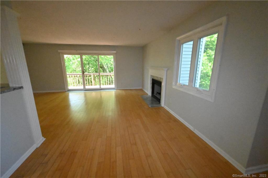 Photo 7 of 23 of 560 Silver Sands Road 606 townhome