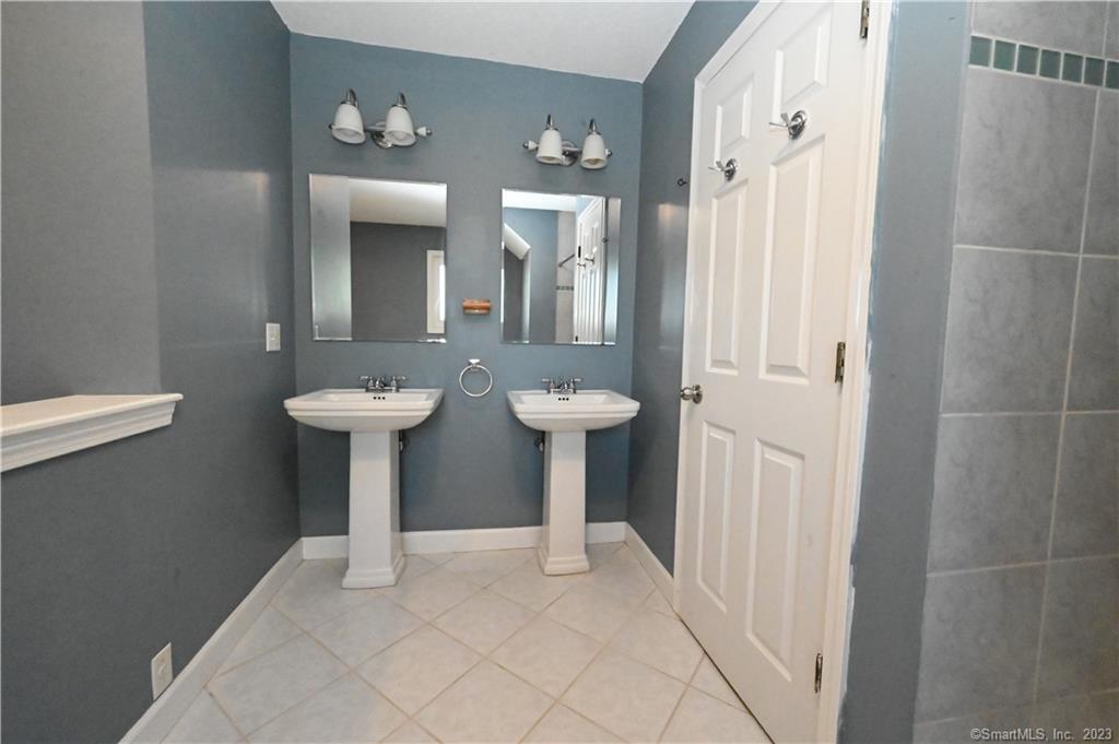Photo 19 of 23 of 560 Silver Sands Road 606 townhome