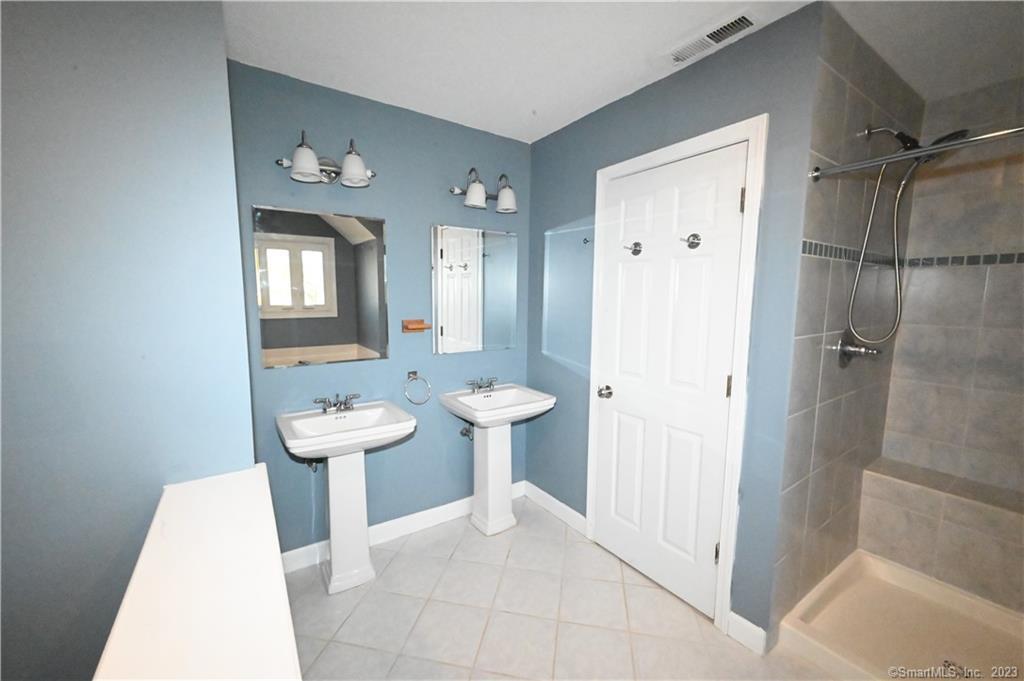 Photo 20 of 23 of 560 Silver Sands Road 606 townhome