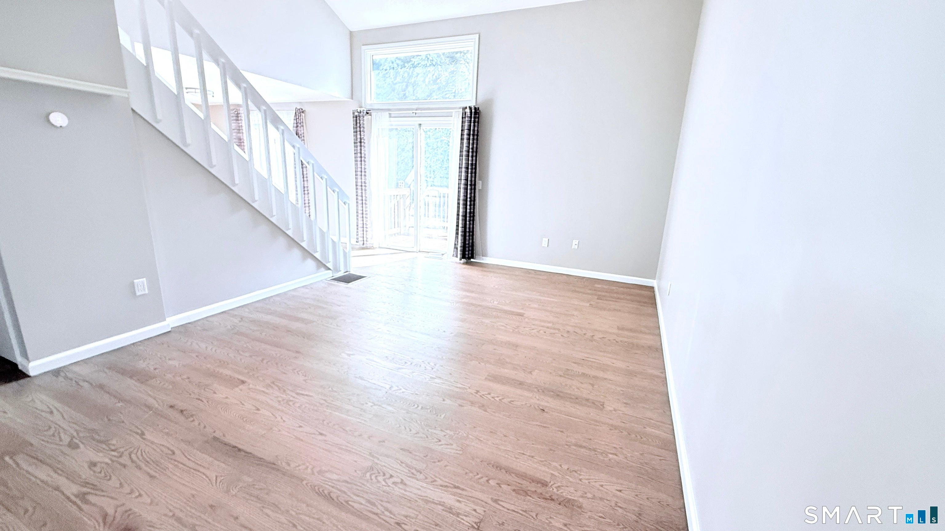 16 Arthur Drive 4