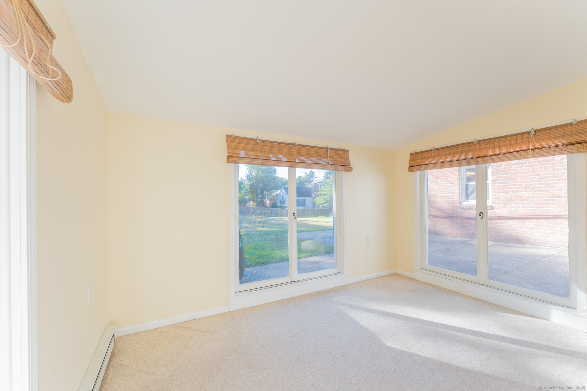 West Hartford, Connecticut 06107, United States, 3 Bedrooms Bedrooms, ,2 BathroomsBathrooms,Residential,Pending,227968