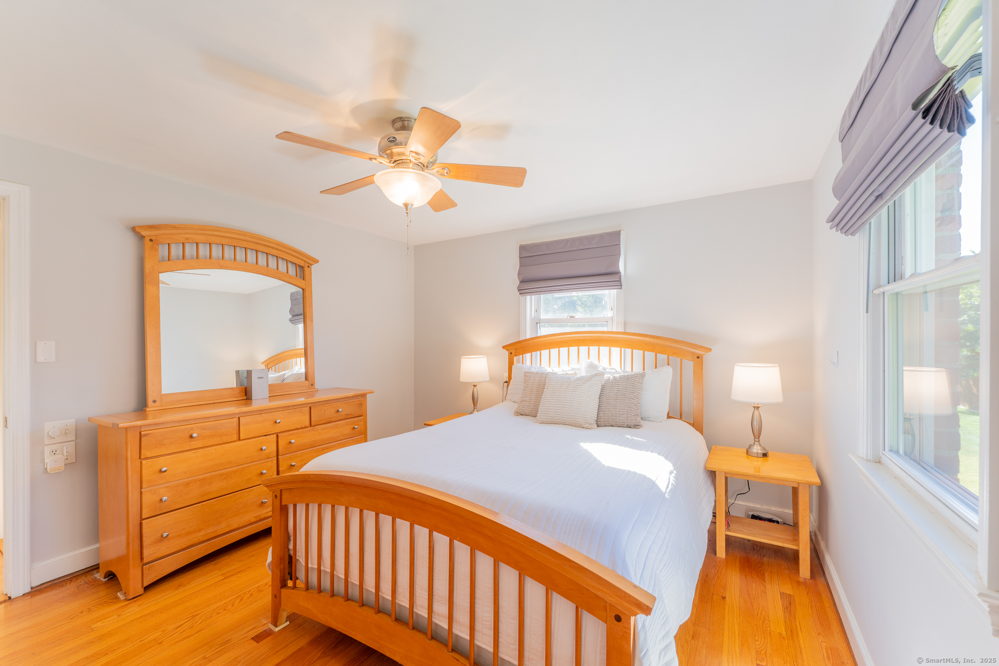 West Hartford, Connecticut 06107, United States, 3 Bedrooms Bedrooms, ,2 BathroomsBathrooms,Residential,Pending,227968