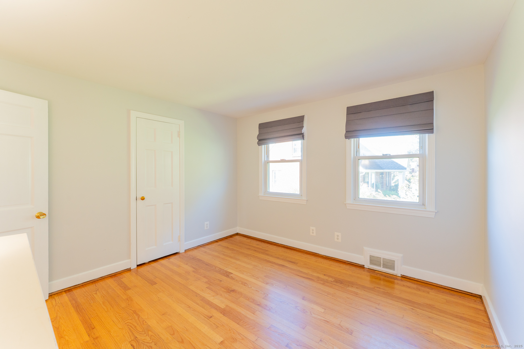 West Hartford, Connecticut 06107, United States, 3 Bedrooms Bedrooms, ,2 BathroomsBathrooms,Residential,Pending,227968