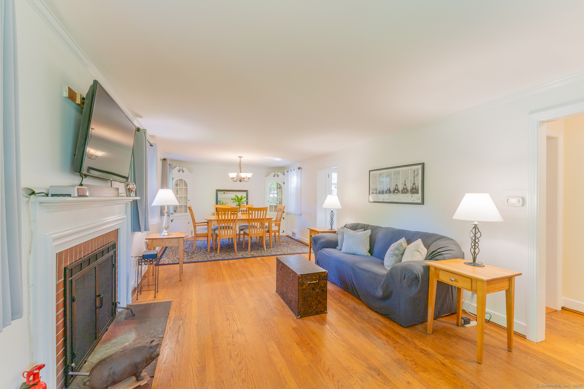 West Hartford, Connecticut 06107, United States, 3 Bedrooms Bedrooms, ,2 BathroomsBathrooms,Residential,Pending,227968