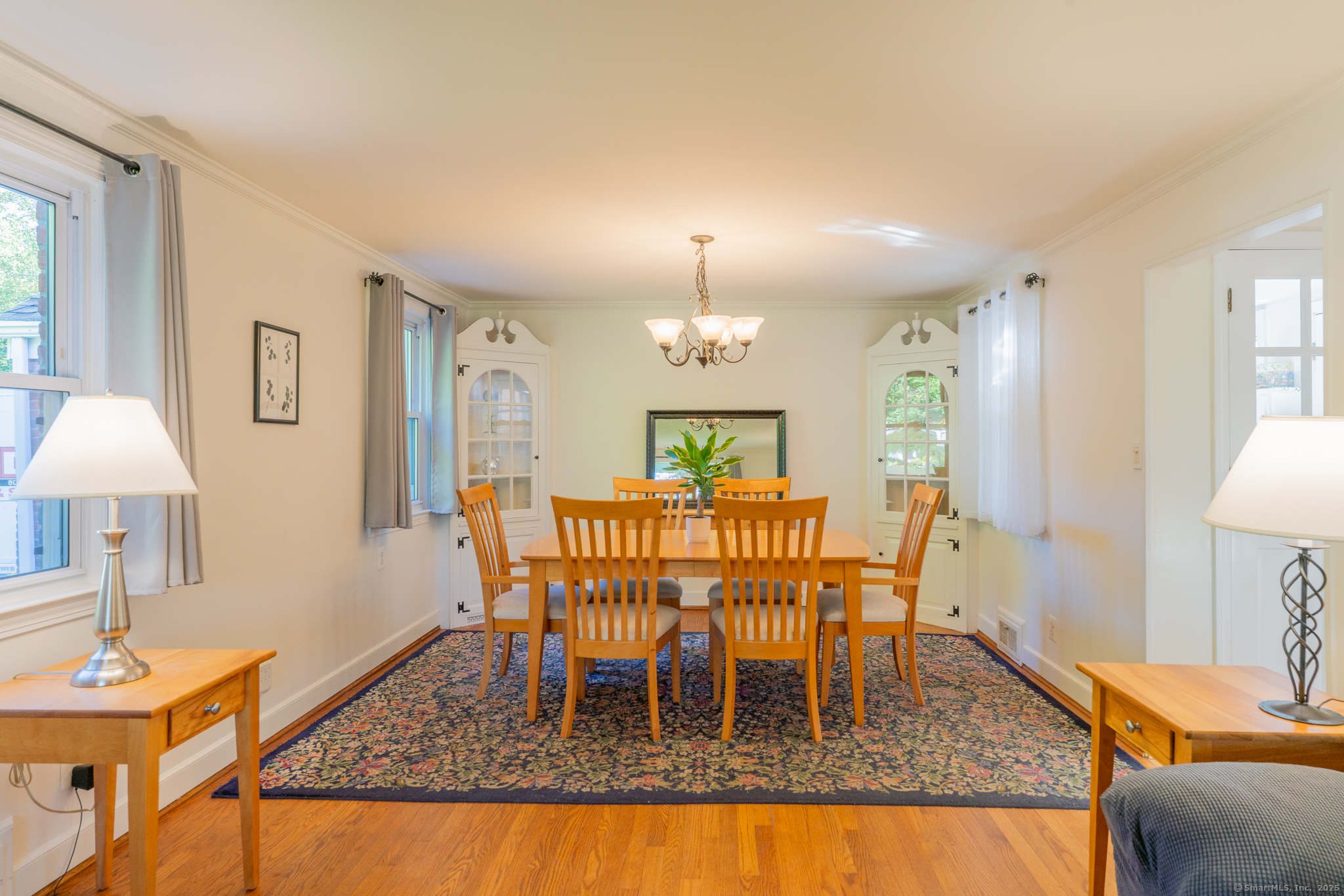 West Hartford, Connecticut 06107, United States, 3 Bedrooms Bedrooms, ,2 BathroomsBathrooms,Residential,Pending,227968