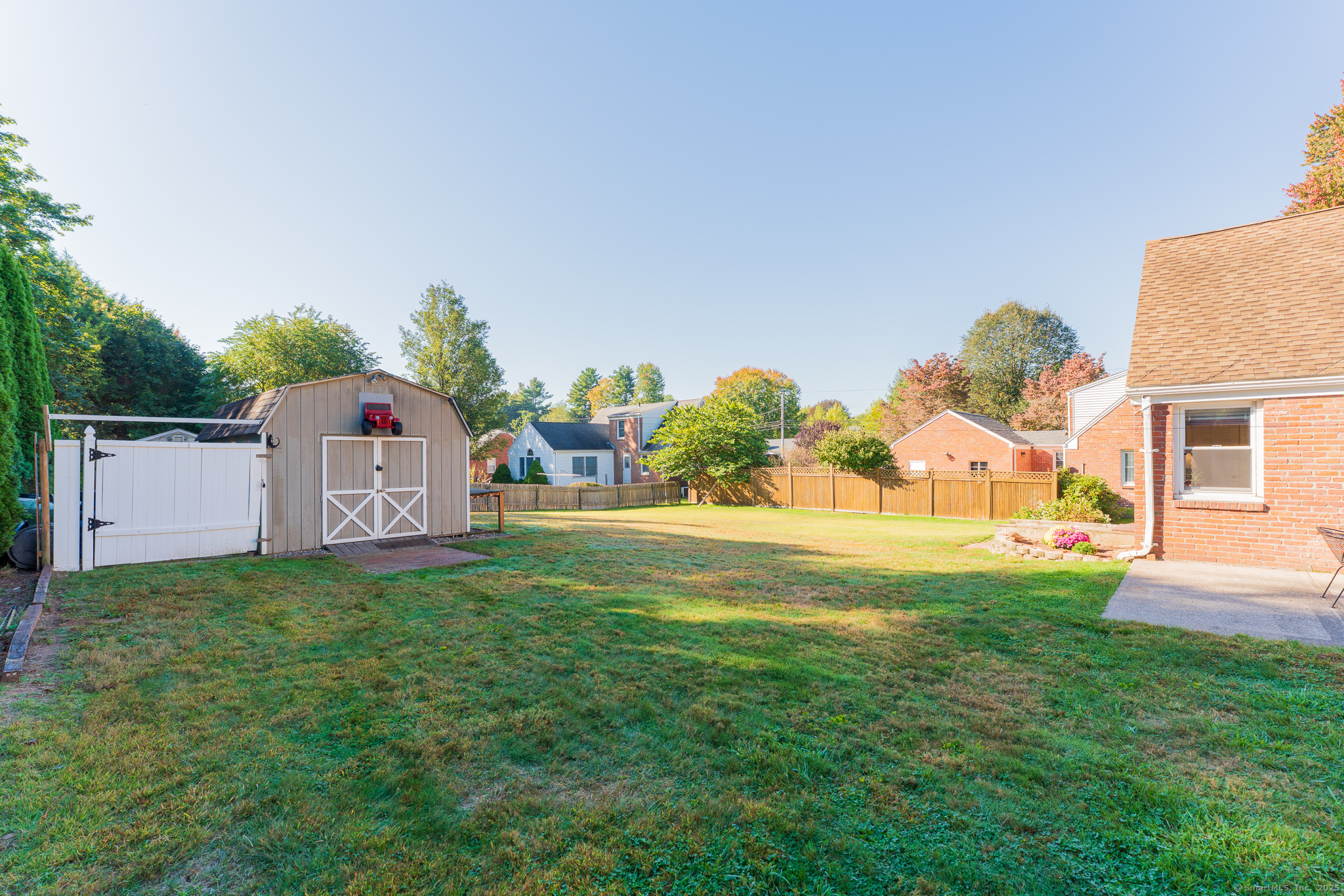 West Hartford, Connecticut 06107, United States, 3 Bedrooms Bedrooms, ,2 BathroomsBathrooms,Residential,Pending,227968