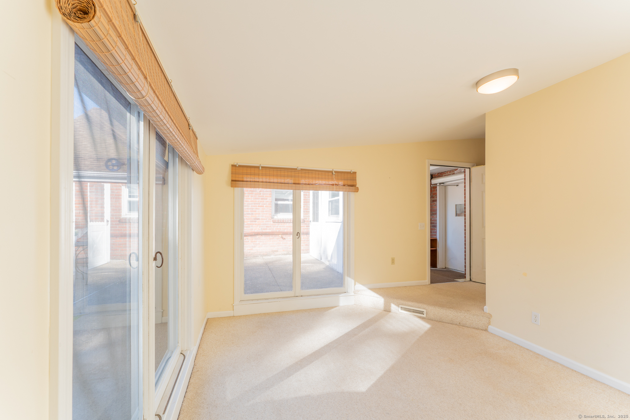 West Hartford, Connecticut 06107, United States, 3 Bedrooms Bedrooms, ,2 BathroomsBathrooms,Residential,Pending,227968