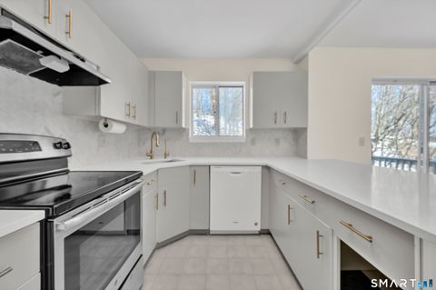 Tiny photo for 925 Oronoke Road #14F, Waterbury, CT 06708 (MLS # 24150660)