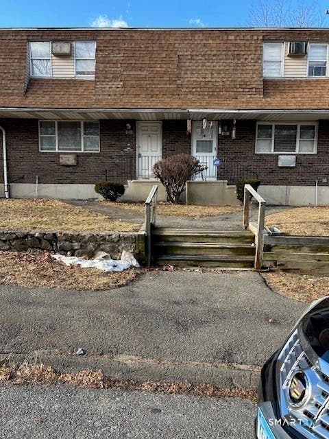 Photo of 56 Angel Drive #C, Waterbury, CT 06708 (MLS # 24184114)