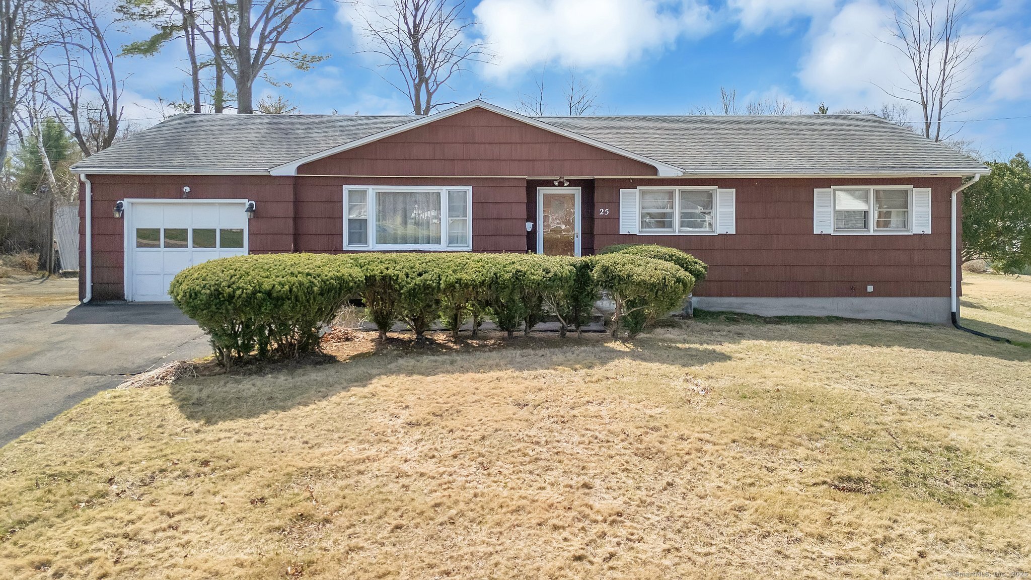 25 Cadwell Road, Bloomfield, Connecticut image 1