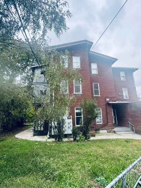 Photo of 68 Willow Street #2, Waterbury, CT 06710 (MLS # 24133968)