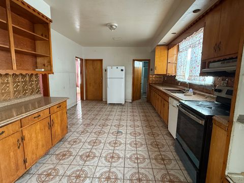 Tiny photo for 118 Grafton Street, New Haven, CT 06513 (MLS # 24144246)