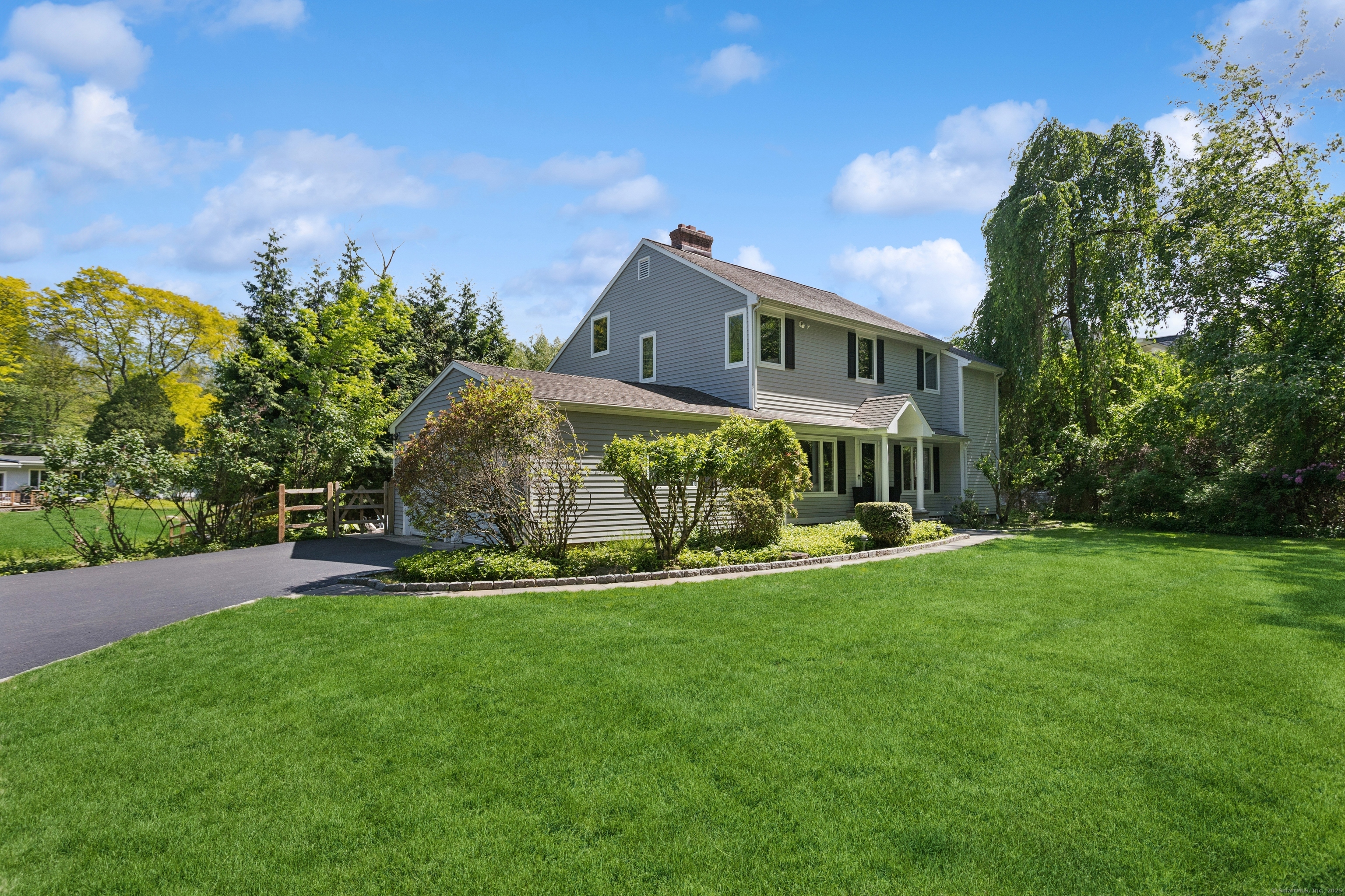 11 Valley Road
