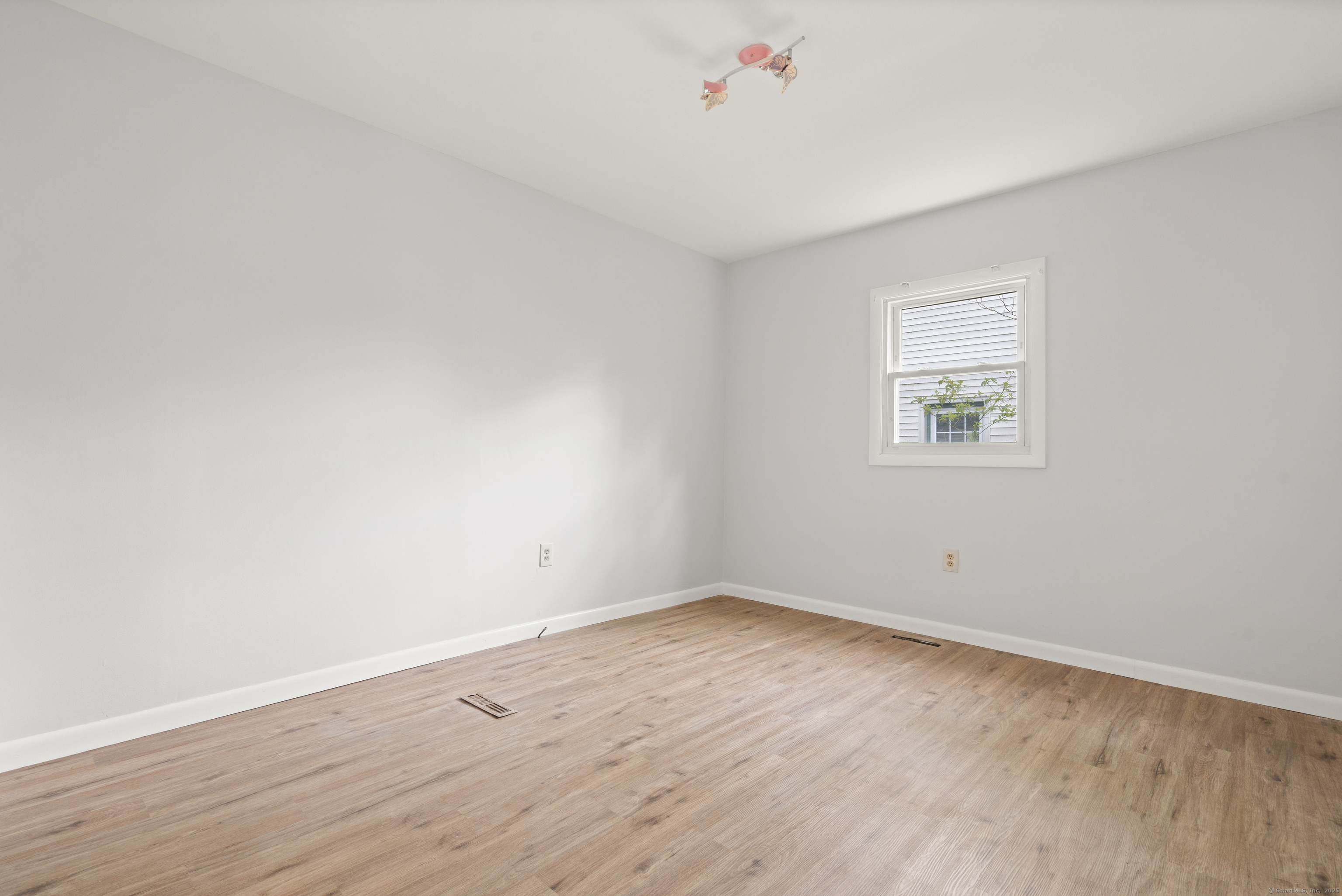 65 Waverly Park Road, Branford, Connecticut image 16