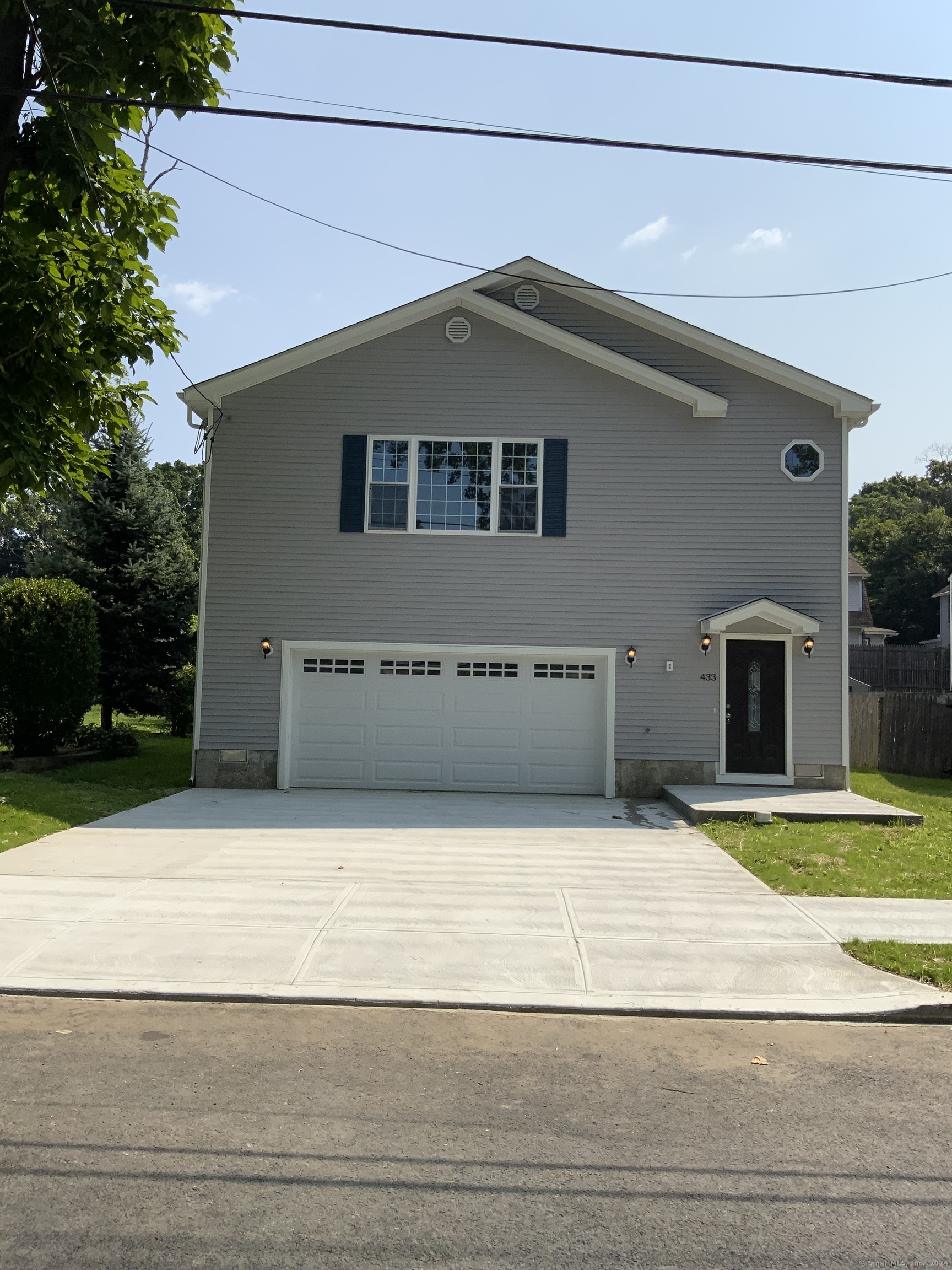 Property for Sale at Painter Drive, West Haven, Connecticut - Bedrooms: 3 
Bathrooms: 2 
Rooms: 5  - $480,000