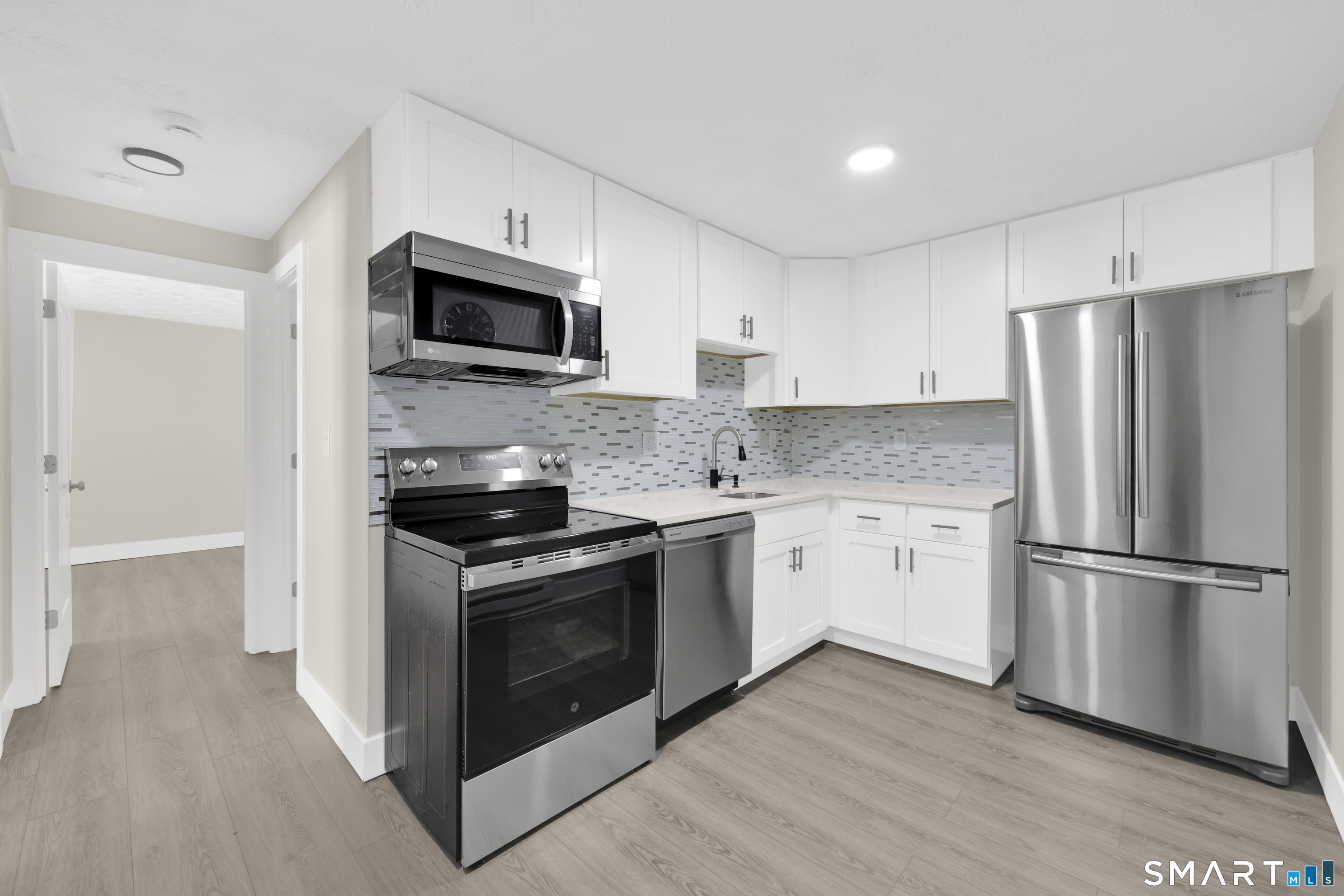 949 Pleasant Vly Road 5-1