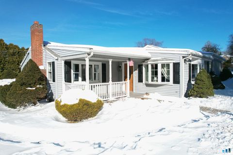 Tiny photo for 237 Warner Road, East Haven, CT 06473 (MLS # 24153555)