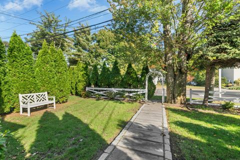 Tiny photo for 2630 Boston Post Road, Darien, CT 06820 (MLS # 24135632)