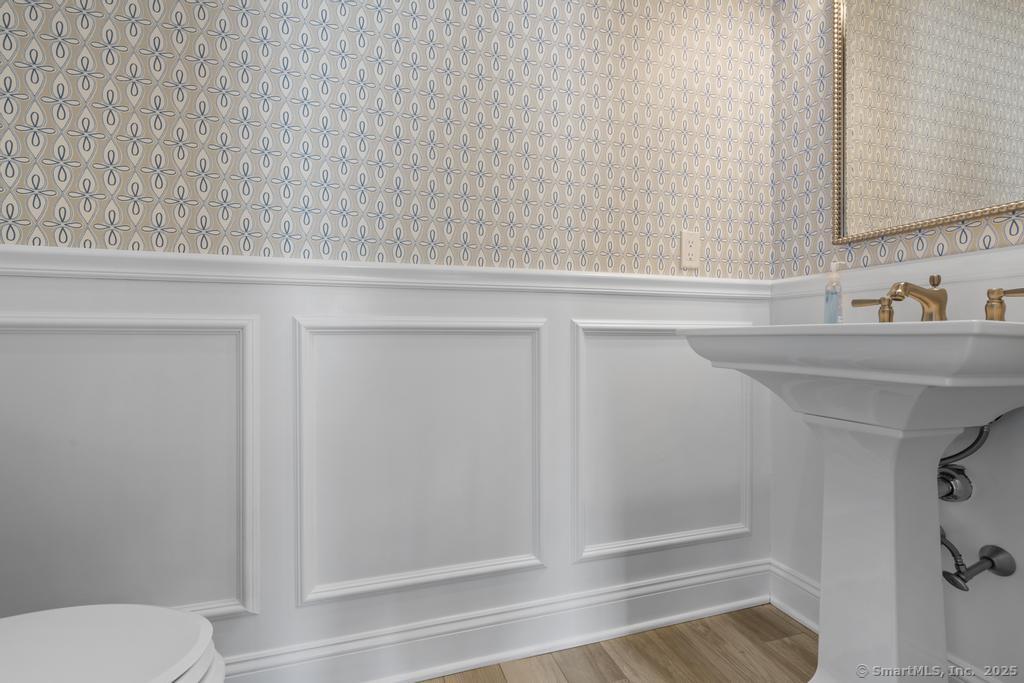 19 Lomartra Lane, Branford, Connecticut image 10