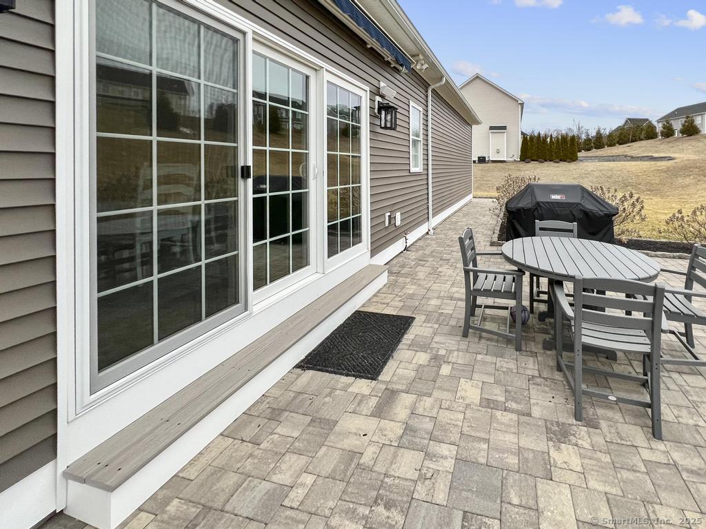 19 Lomartra Lane, Branford, Connecticut image 24
