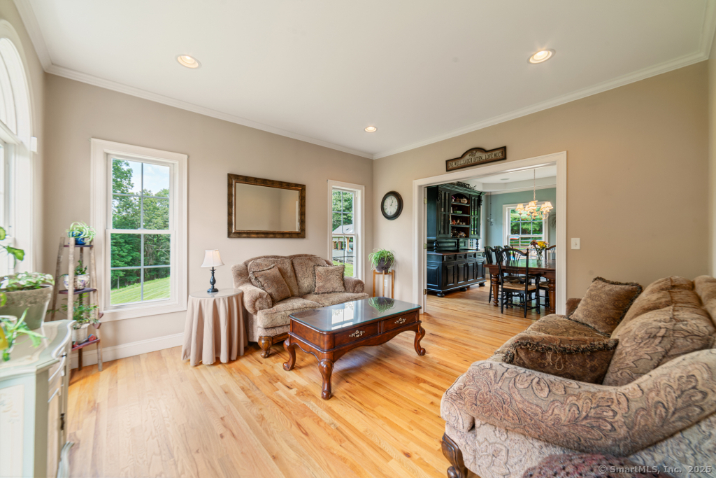 25 Curtiss Meadows